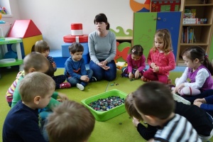 ŻABKI I GUZICZKI
