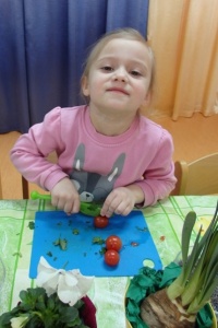 KWIATKOWA SAŁATKA