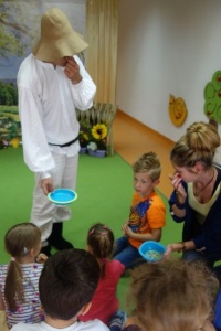 OD KWIATKA DO MIODU