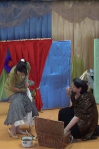 TEATR RODZICÓW PRZEDSTAWIA KOPCIUSZKA
