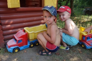 GORĄCE WAKACJE