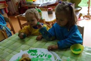 KOSMICZNI PRZYJACIELE