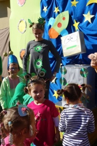 PASOWANIE NA SEZAMKA W KOSMICZNEJ PODRÓŻY