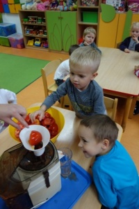 SMACZNY I ZDROWY SOK POMIDOROWY