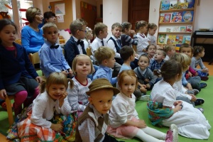 CHWILKA Z MUZYKĄ CHOPINA