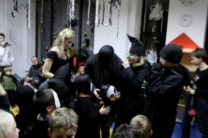 CZAROWNICA CHWIEJNY ZĄB ZAPRASZA NA SABAT