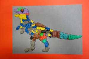 KOLOROWE DINOZAURY