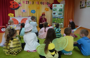 PRZEBUDZENIE WIOSNY - LICZYMY Z BIEDRONKĄ