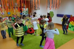 PRZEBUDZENIE WIOSNY - LICZYMY Z BIEDRONKĄ