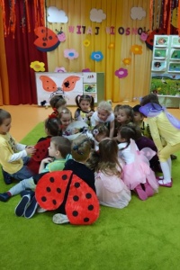 PRZEBUDZENIE WIOSNY - LICZYMY Z BIEDRONKĄ