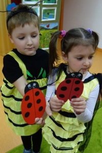 PRZEBUDZENIE WIOSNY - LICZYMY Z BIEDRONKĄ