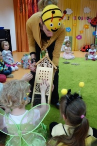 PRZEBUDZENIE WIOSNY - LICZYMY Z BIEDRONKĄ