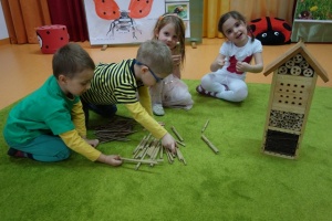 PRZEBUDZENIE WIOSNY - LICZYMY Z BIEDRONKĄ