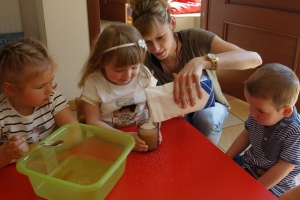 WIELKIE PRZYGOTOWANIA DO ŚWIĘTA MAM
