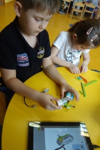 ROBOTYKA DLA SEZAMKA