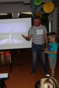 KOSMICZNA PODRÓŻ