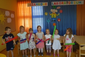 FASCYNUJĄCY ŚWIAT KOLORÓW-KOLOROWE BUM BUM RURKI