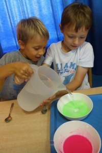 FASCYNUJĄCY ŚWIAT KOLORÓW-KOLOROWY WULKAN