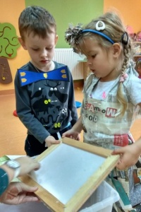 PAPIERU CZERPANIE