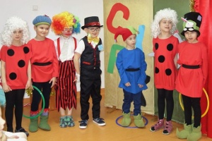CYRK SEZAMECZEK ZAPRASZA