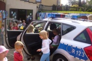 Pan policjant  Jacek, Sznupek i Sezamki