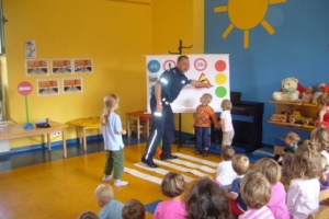 Pan policjant  Jacek, Sznupek i Sezamki