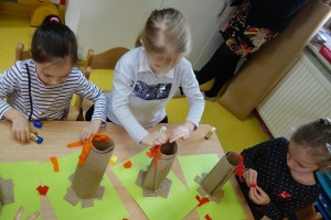 W KRAINIE DINOZAURÓW. WULKANY I DINOZAURY