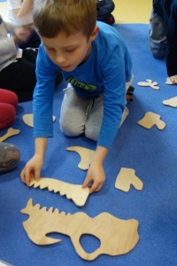 W KRAINIE DINOZAURÓW. MALI PALEONTOLODZY