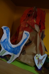 GROŹNE DINOZAURY