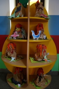 GROŹNE DINOZAURY