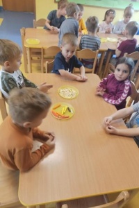 TUPTA SOBIE MAŁY JEŻ