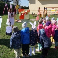 WIELKANOCNE SPOTKANIE Z ZAJĄCZKIEM (8)