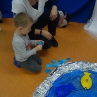 MIĘDZY NAMI PINGWINAMI (4)