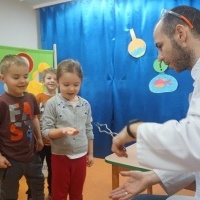 MROŹNE DOŚWIADCZENIA W FABRYCE WIEDZY (3)