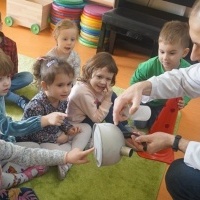 MROŹNE DOŚWIADCZENIA W FABRYCE WIEDZY (3)