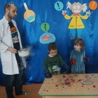 MROŹNE DOŚWIADCZENIA W FABRYCE WIEDZY (6)