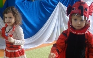 MAŁE SZPROTKI NA WIELKIM PODWODNYM BALU (16)