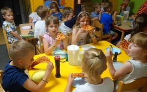 PRZYJACIELSKA NOC W PRZEDSZKOLU (2)