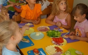 PRZYJACIELSKA NOC W PRZEDSZKOLU (7)