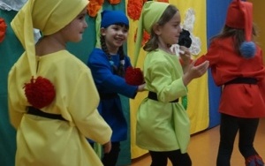 O KRASNALKU, KTÓRY CHCIAŁ BYĆ DUŻY (7)