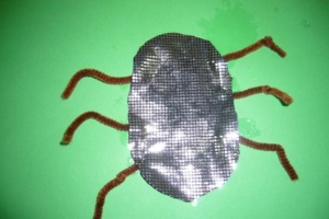 SCHOWANI POD LISTKIEM