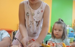 DOŚWIADCZENIA ELEKTRYCZNE (8)