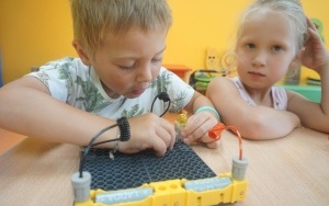 DOŚWIADCZENIA ELEKTRYCZNE (9)