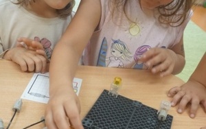 DOŚWIADCZENIA ELEKTRYCZNE (14)