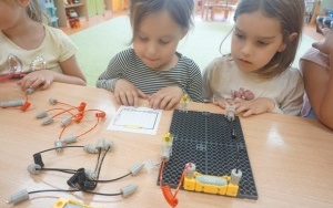 DOŚWIADCZENIA ELEKTRYCZNE (1)