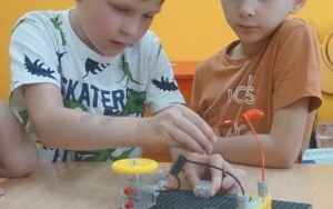 DOŚWIADCZENIA ELEKTRYCZNE (2)