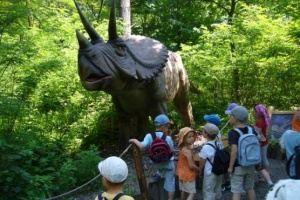SPOTKANIE Z DINOZAURAMI