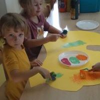 DINOZAURY NABIERAJĄ KOLORÓW (6)