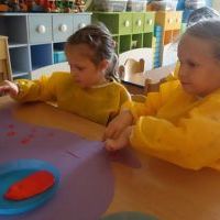 DINOZAURY NABIERAJĄ KOLORÓW (10)