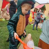PASOWANIE NA SEZAMKA W KRAINIE DINOZAURÓW (2)